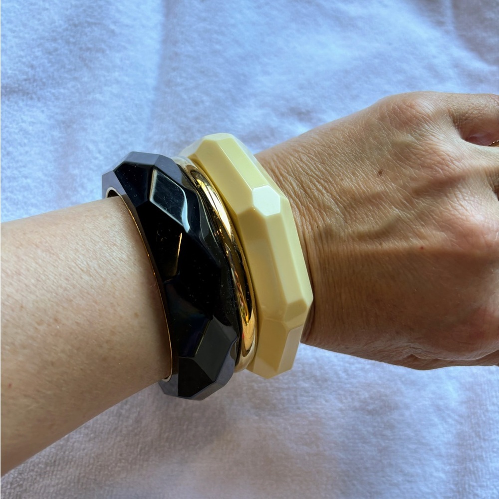 Vintage Kate Spade Black and Gold Lucite / Resin Bracelet